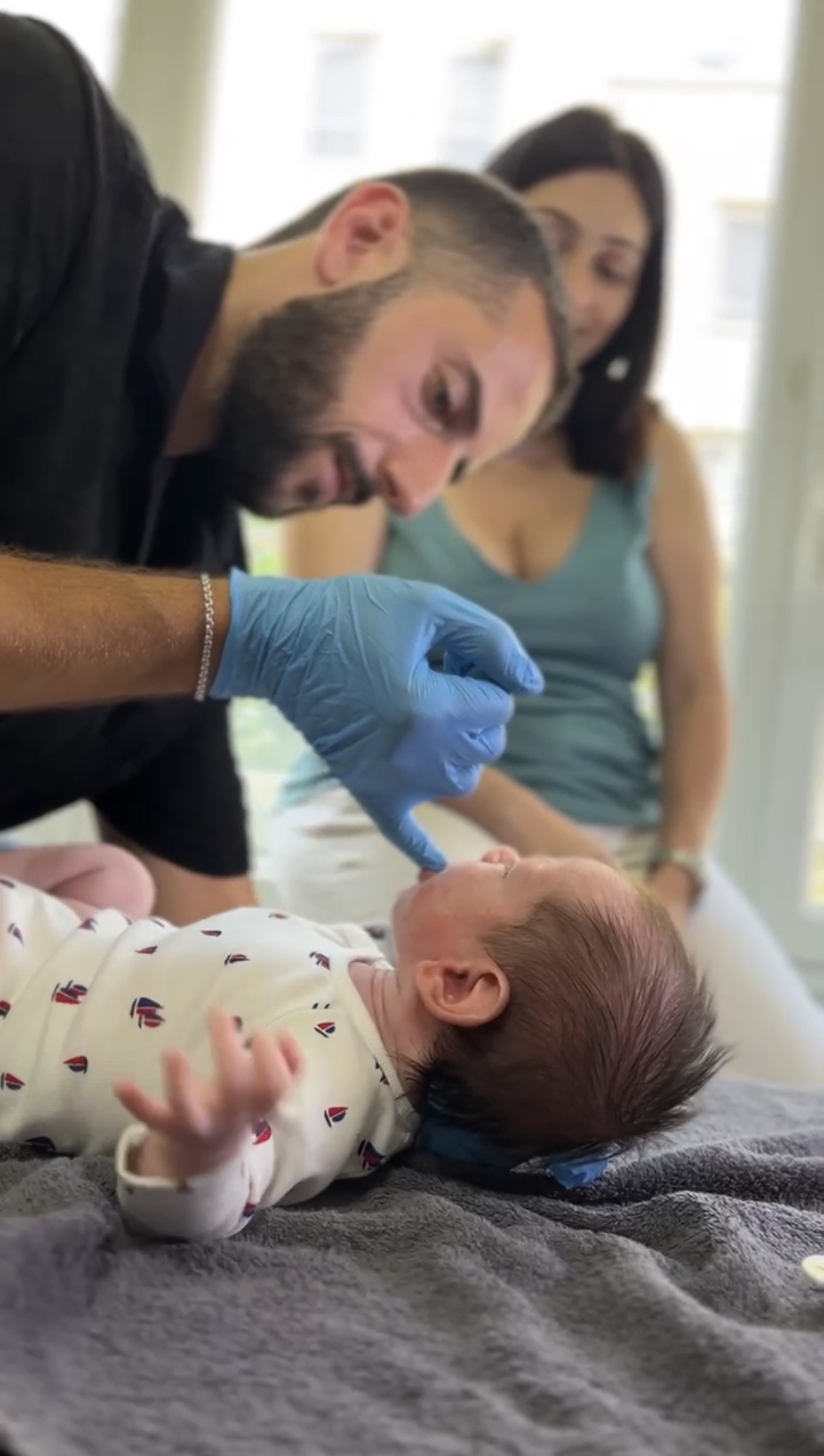 Ostéopathie pour nourrisson à Paris, Bagnolet et Romainville